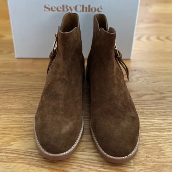 See By Chloé NIB Louise Flat Suede Booties (38/8) - Picture 4 of 16